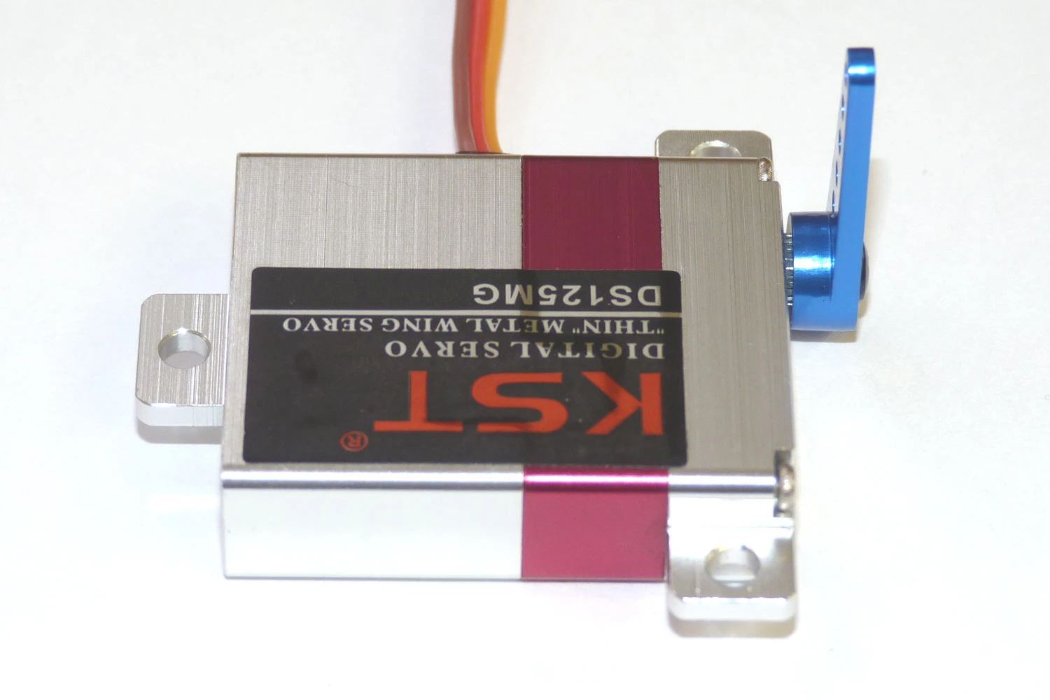 KST DS125MG WING Servo - 7.0Kg.cm 0.12s 28.0g 10mm 6 KST DS125MG WING Servo - 7.0Kg.cm 0.12s 28.0g 10mm - Image 4